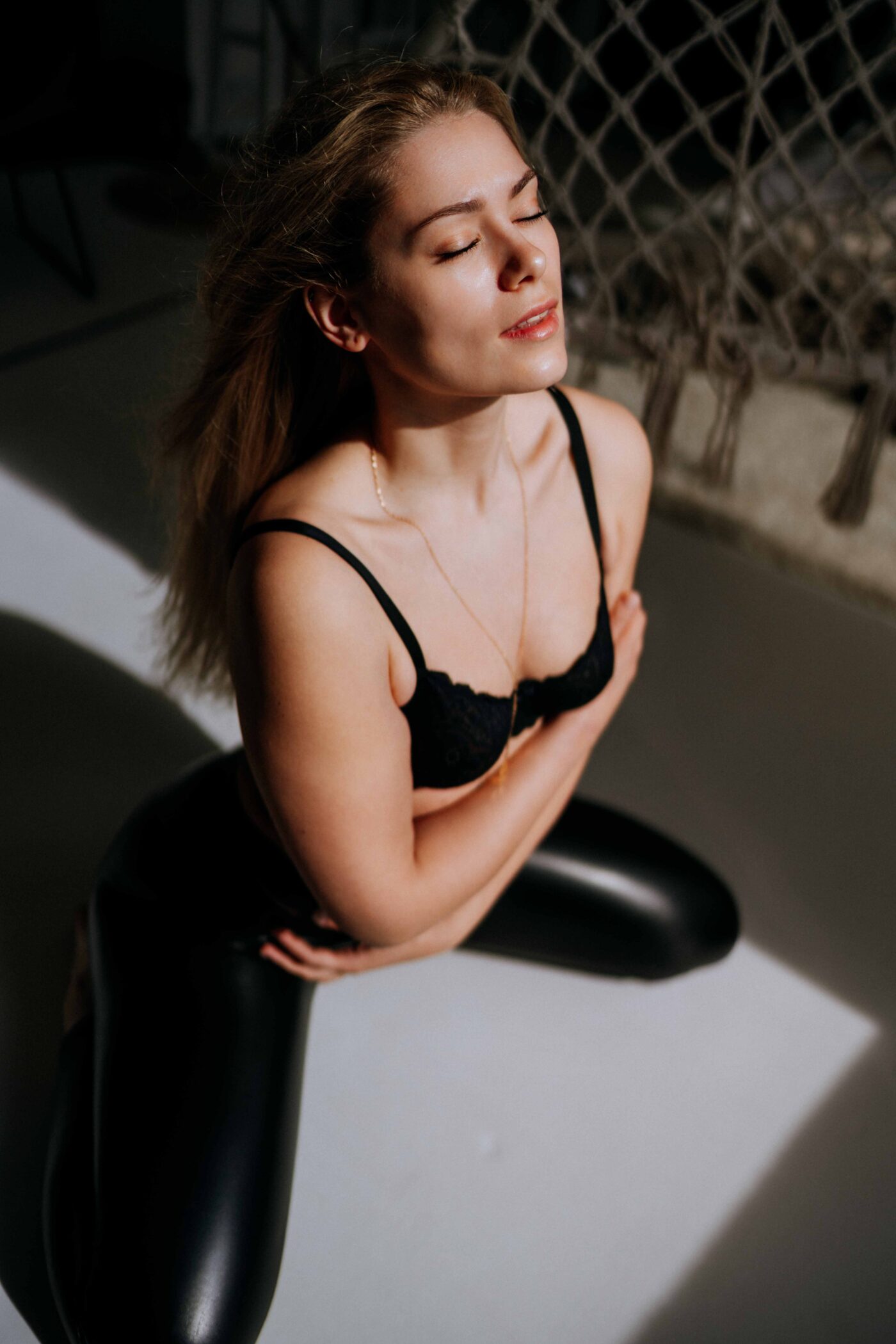 BOUDOIR GLAMOUR
